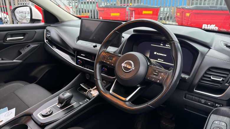 Nissan Qashqai 1.3 DiG-T MH 158 N-Connecta 5dr 4WD Xtronic Petrol Hatchback